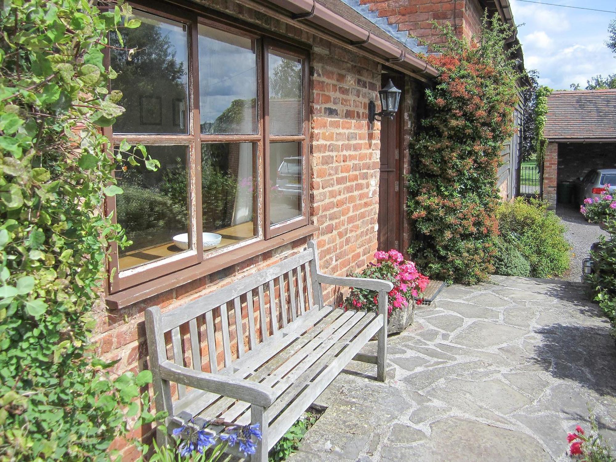 Garden Cottage Hasfield Exteriör bild